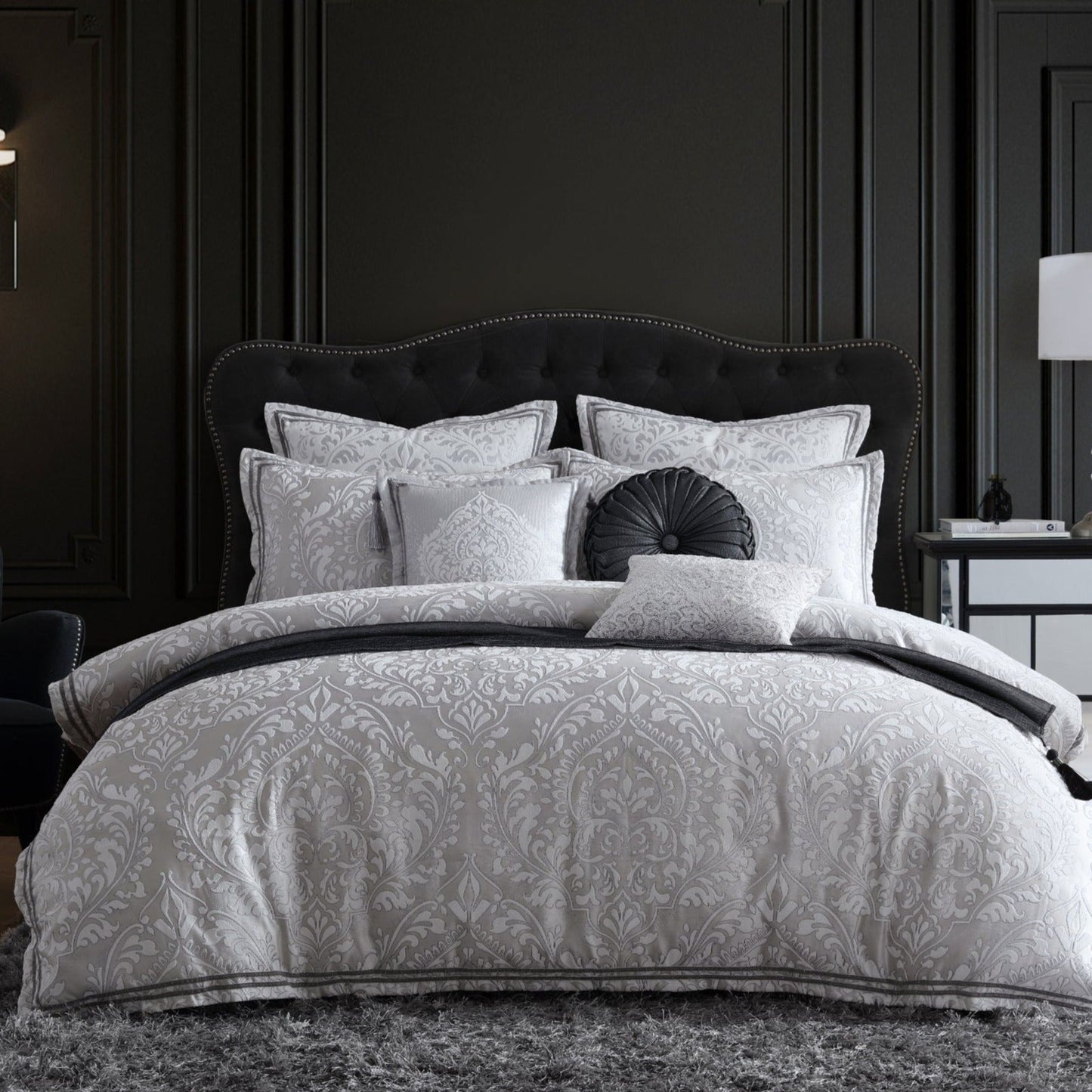 Alexander Silver Quilt Cover Set by Davinci