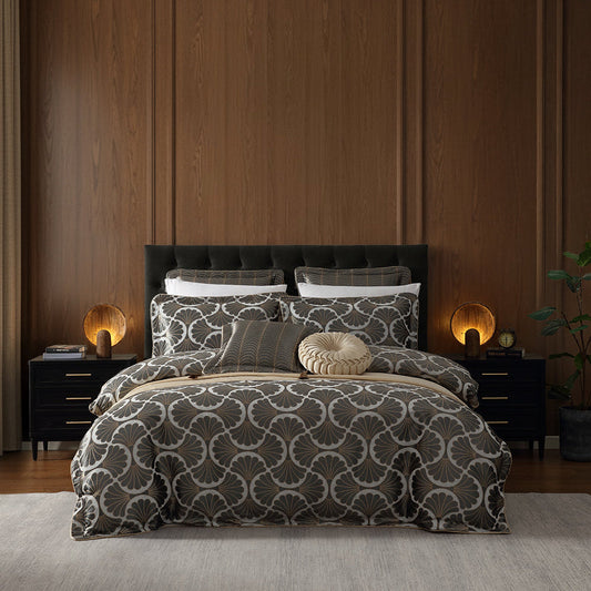 Florentine Gold Quilt Cover Set by Davinci