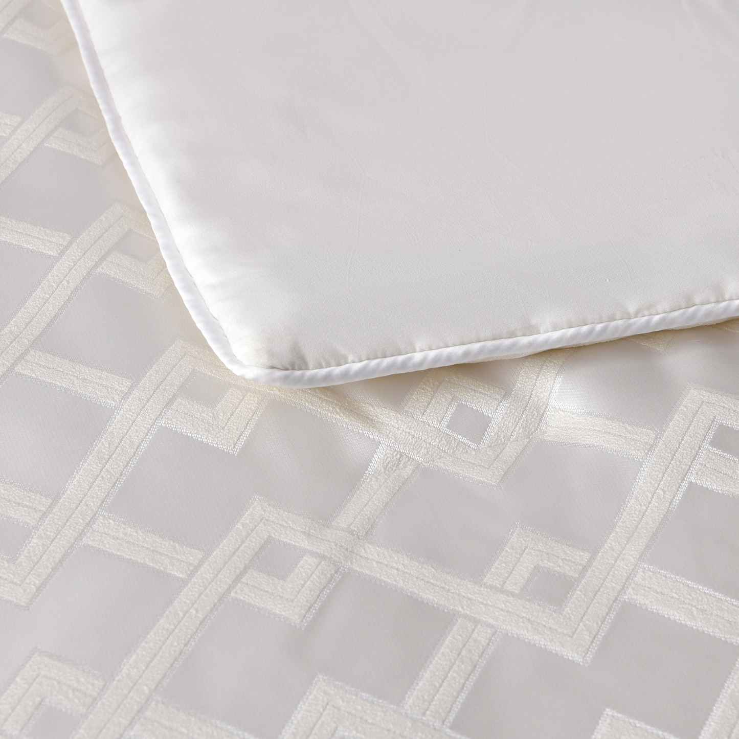 Firenze Pearl 6-Piece Comforter Set By Bianca