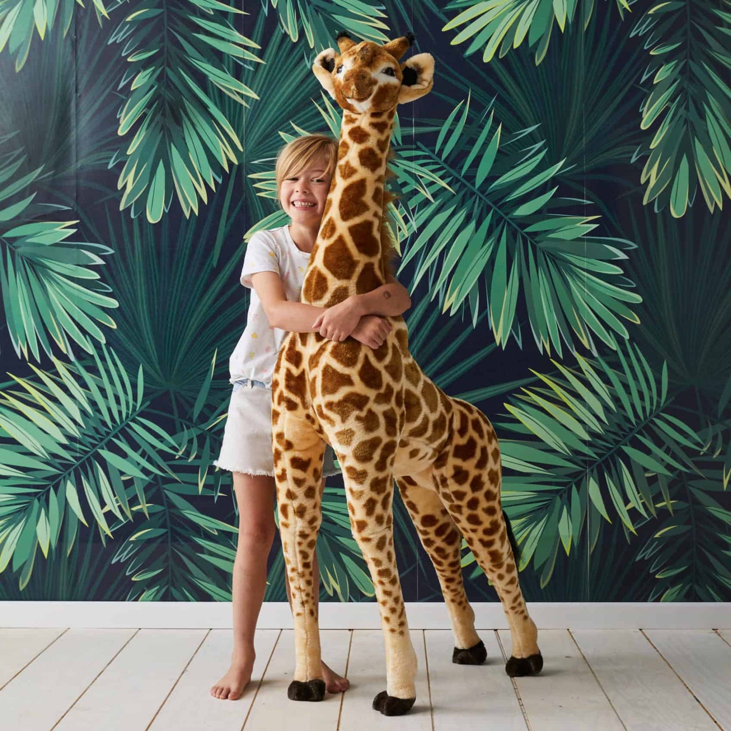 Giant Standing Giraffe by Jiggle & Giggle