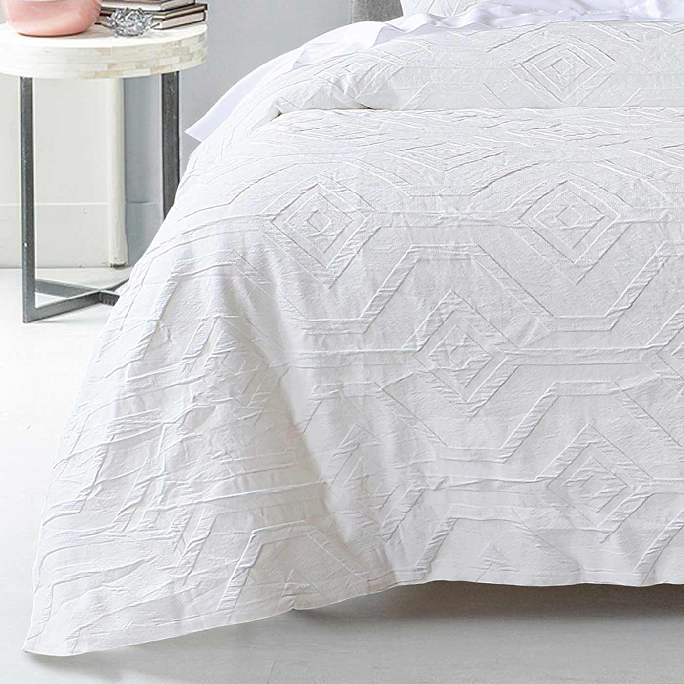 Kora White Quilt Cover Set By Bianca
