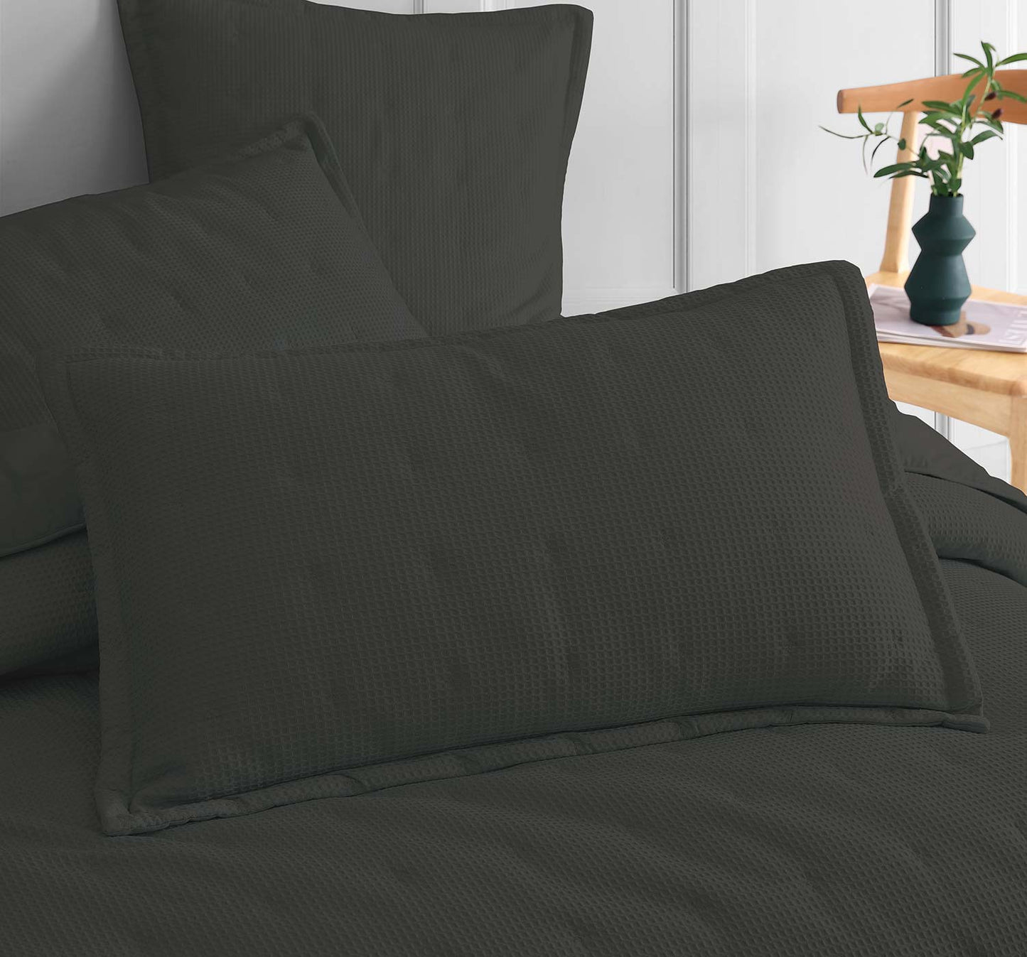 Ascot Granite Pillowcase by Logan and Mason Platinum