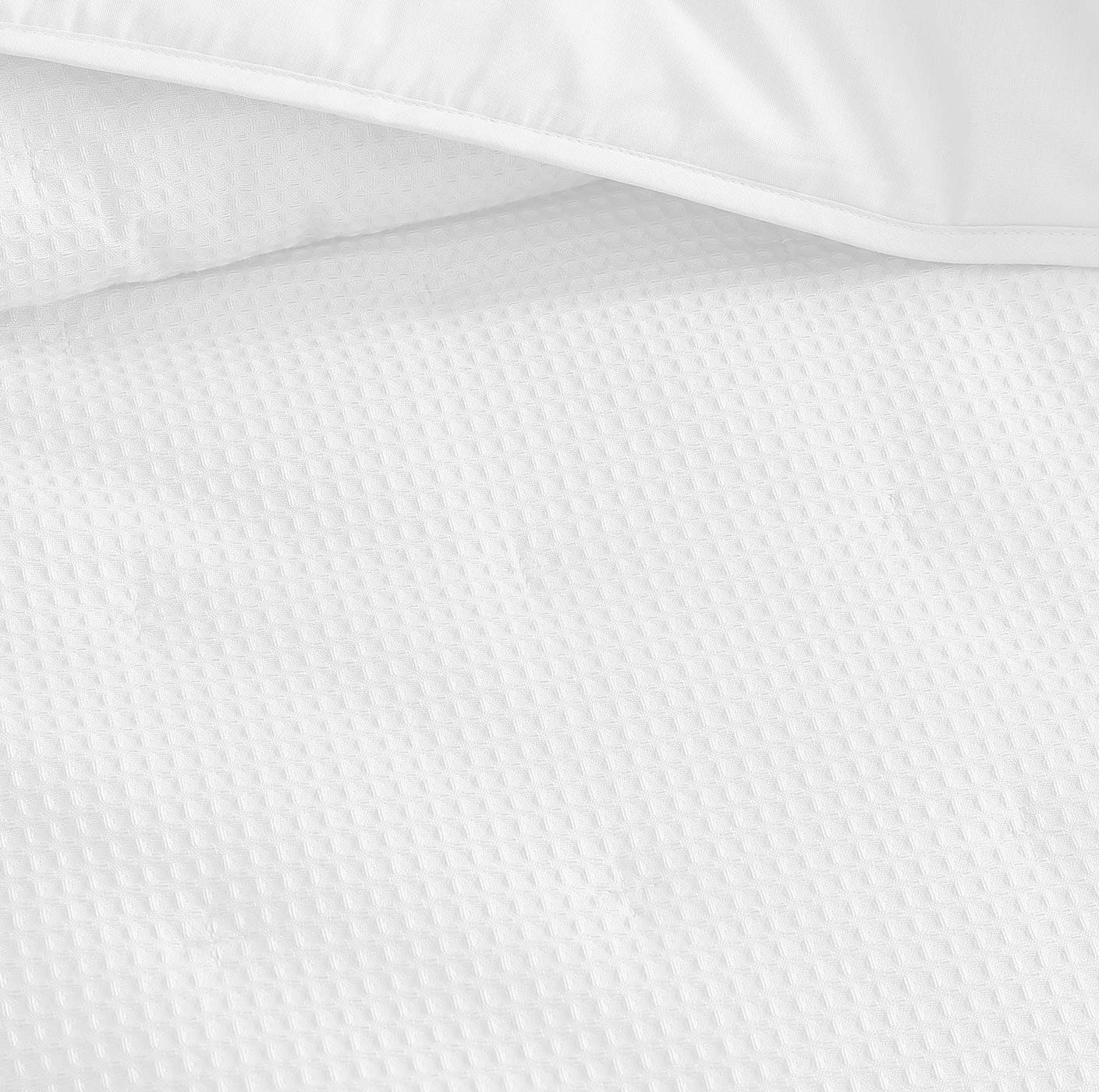 Ascot White Coverlet by Logan and Mason Platinum