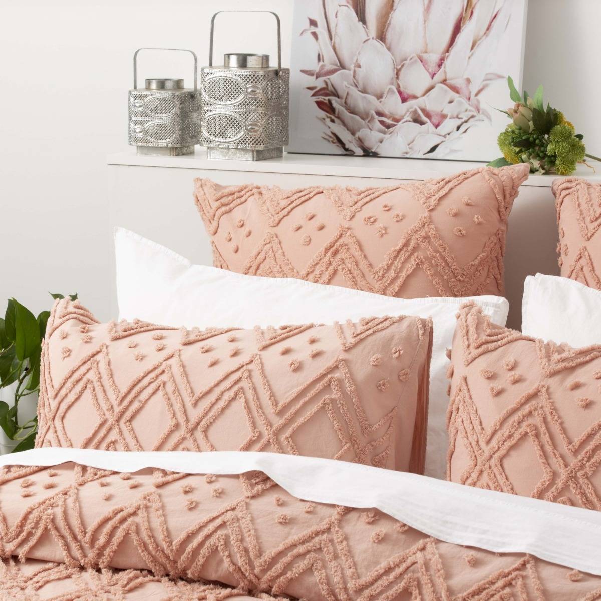 Medallion BLUSH Quilt Cover Set by Park Avenue