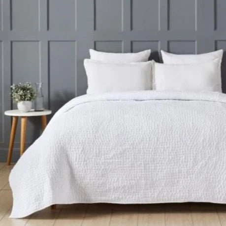 Private collection Limited Edition Coverlet Crushed White
