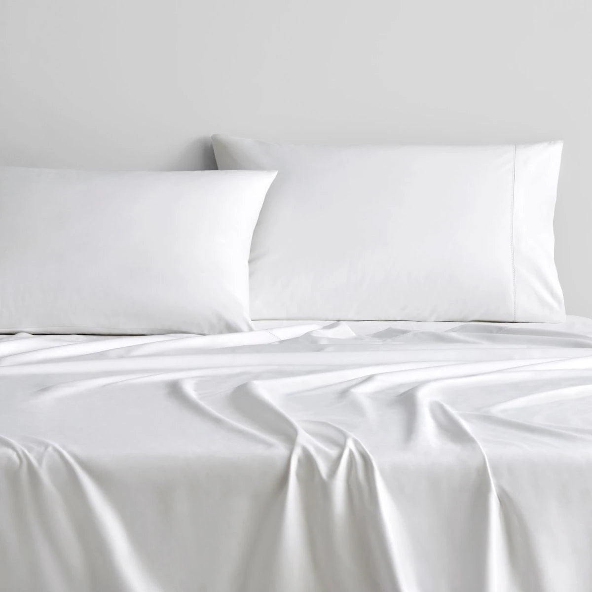 1000TC Hotel Luxury Fitted Sheet SNOW by Sheridan