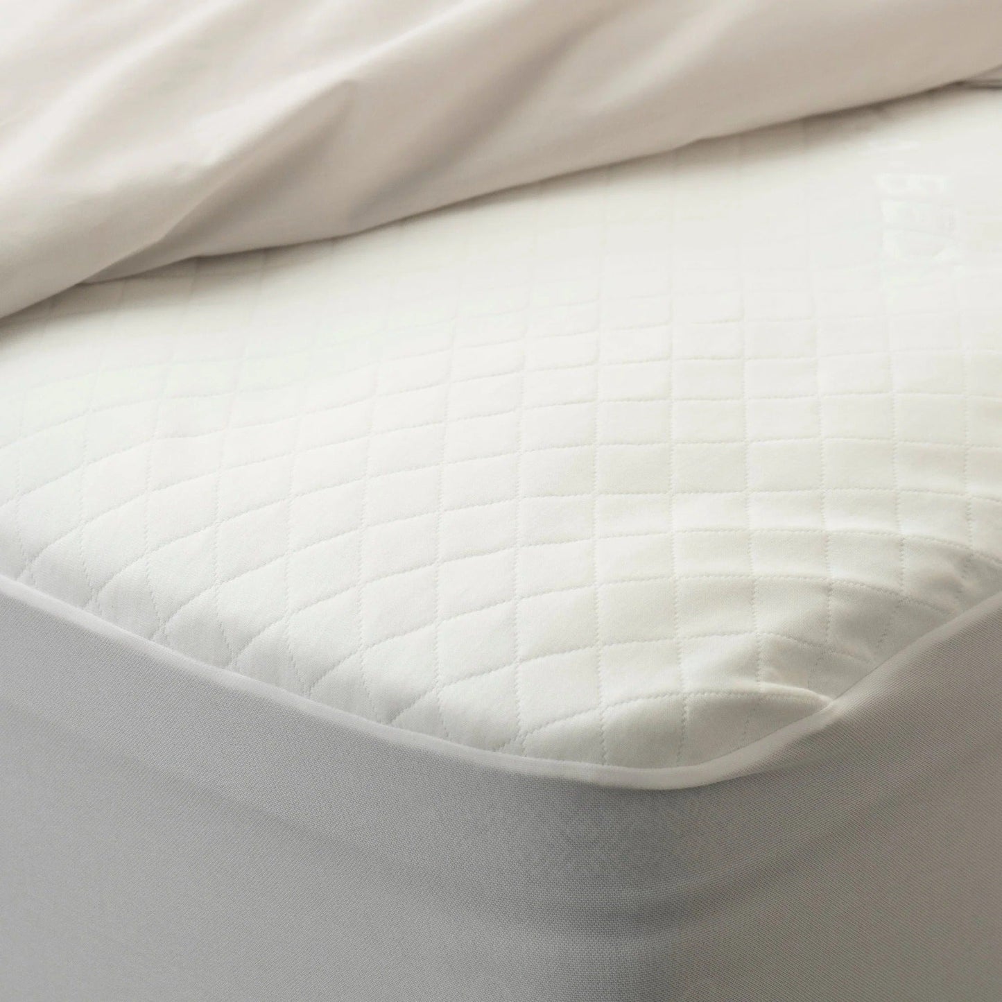 Cumulus™ Cotton Jacquard Fitted Waterproof Mattress Protector by Protect-A-Bed