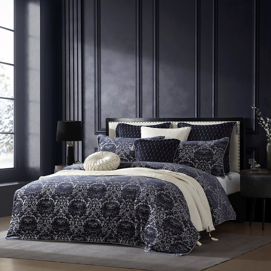 Esmeralda Ink Quilt Cover Set by Davinci