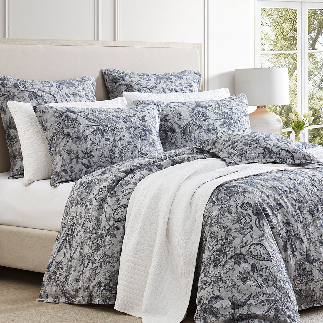 Paloma Ink Quilt Cover Set by Private Collection