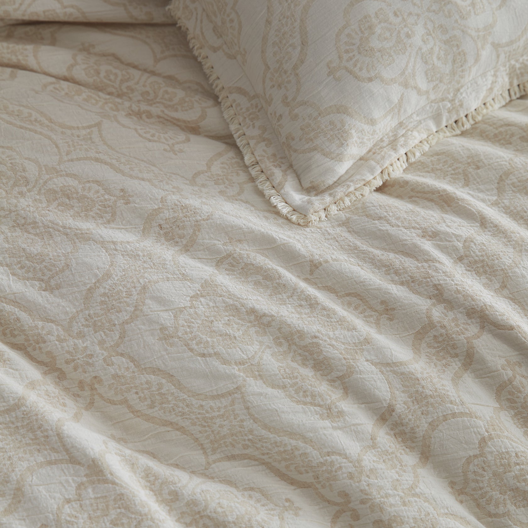 Parisian Linen Quilt Cover Set by Private Collection