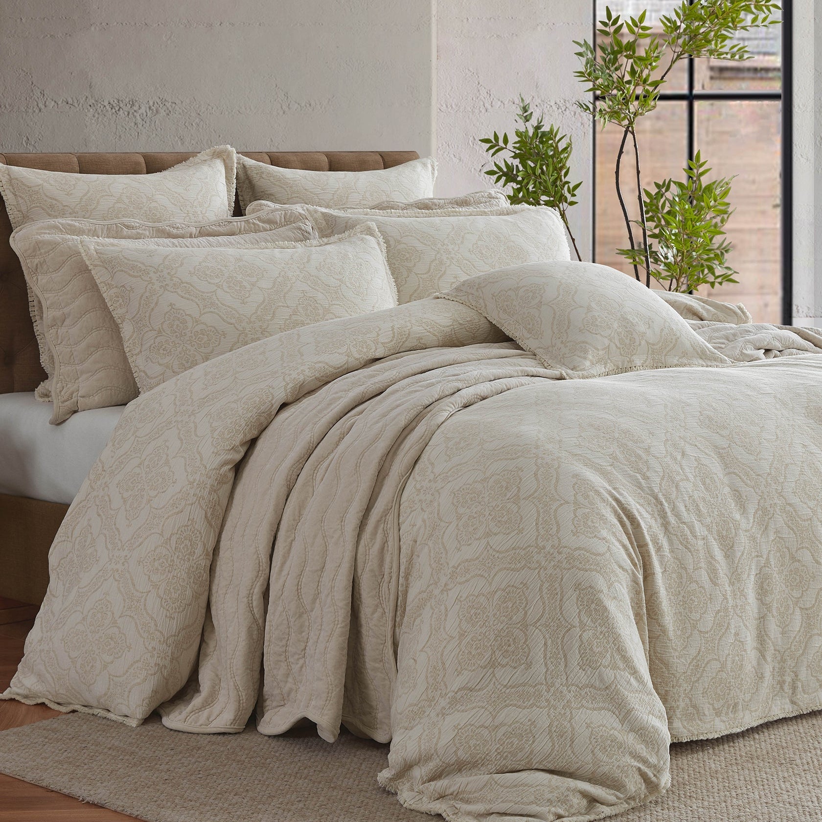 Parisian Linen Quilt Cover Set by Private Collection