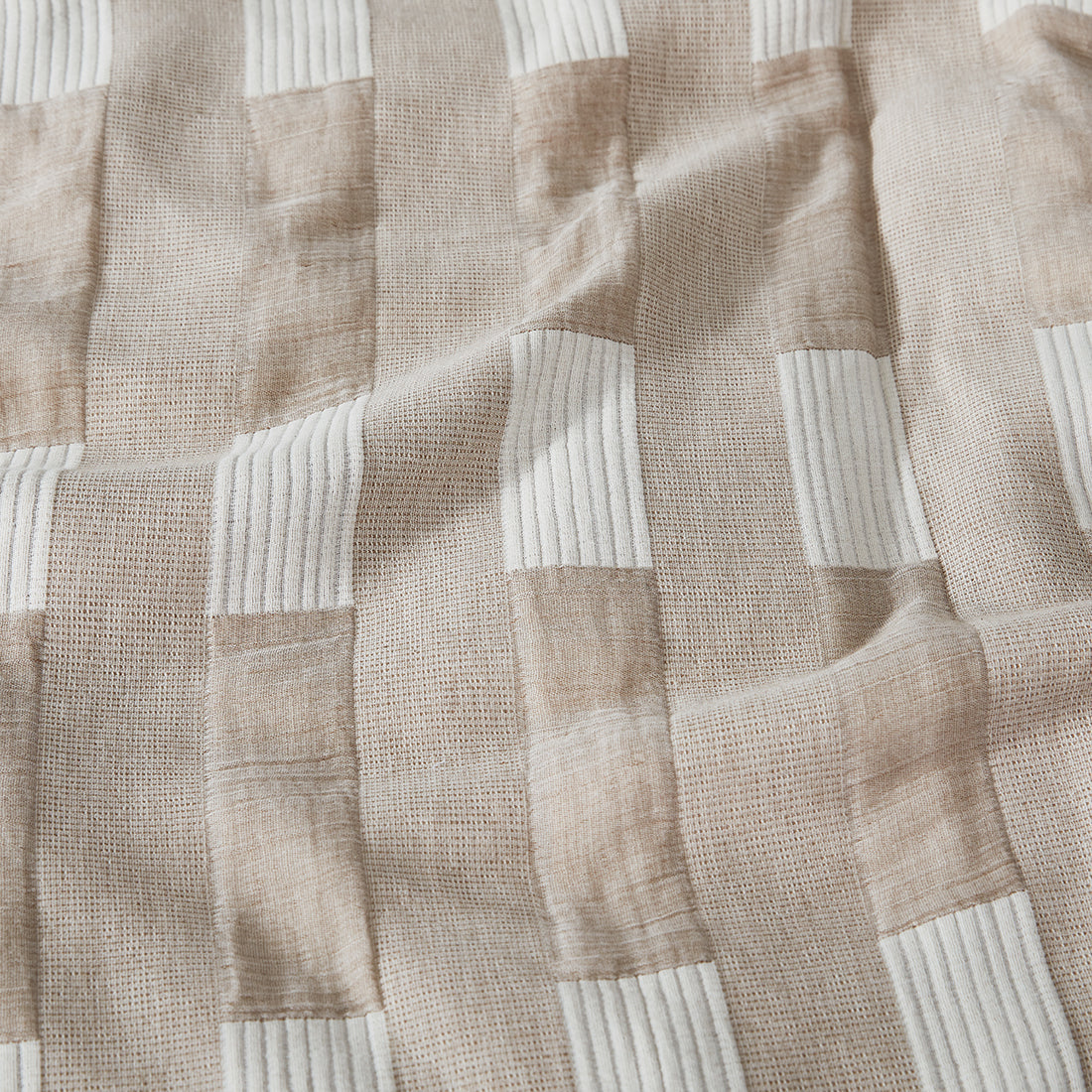 Edge Coffee Quilt Cover Set by Logan and Mason Platinum
