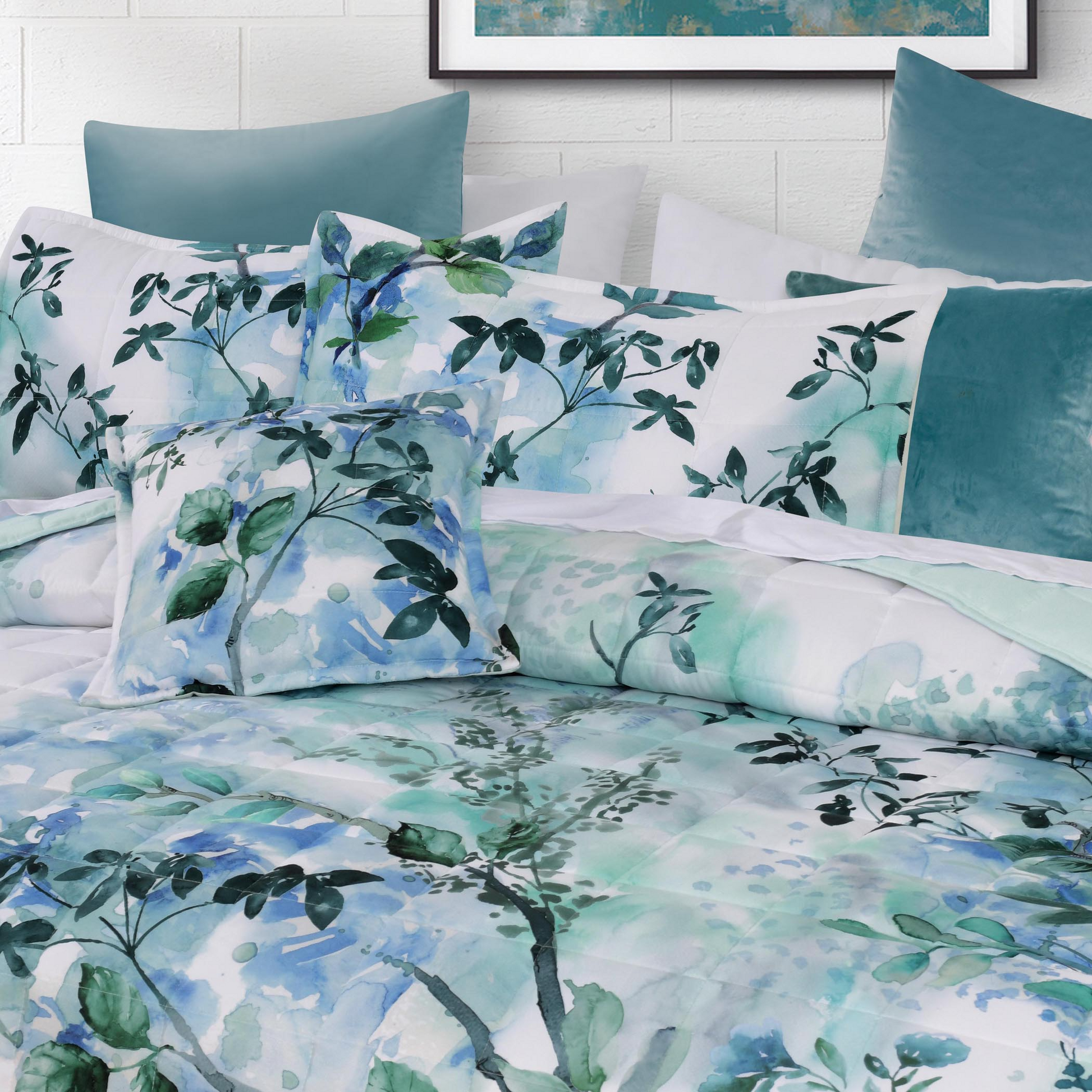 Woodbury White Bedspread Set By Bianca