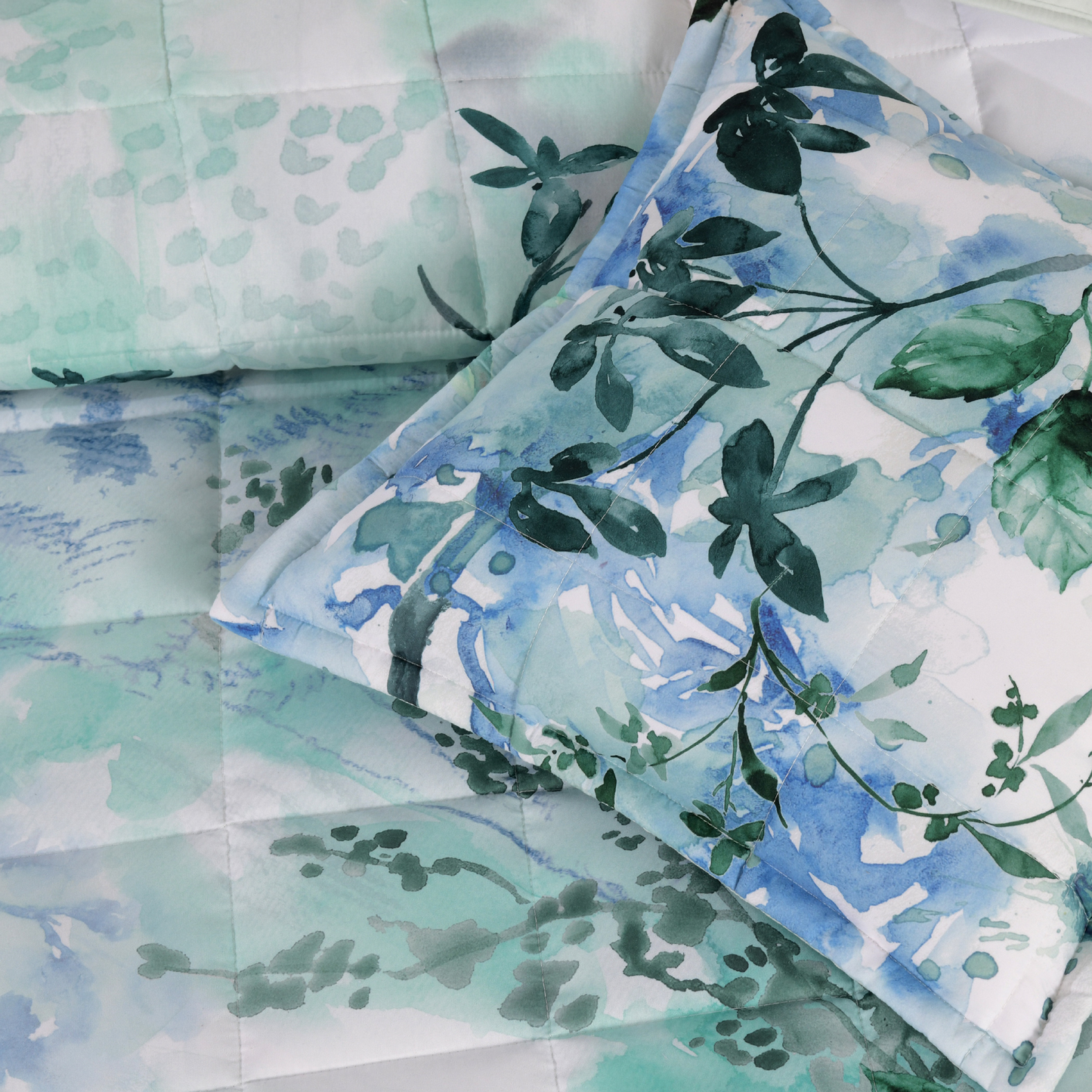 Woodbury White Bedspread Set By Bianca