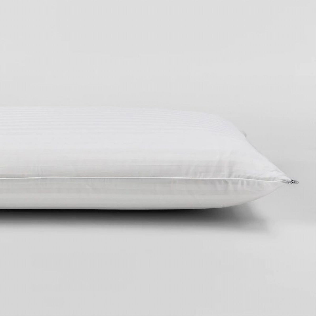 Dunlopillo Luxurious Latex Classic Medium Profile Pillow