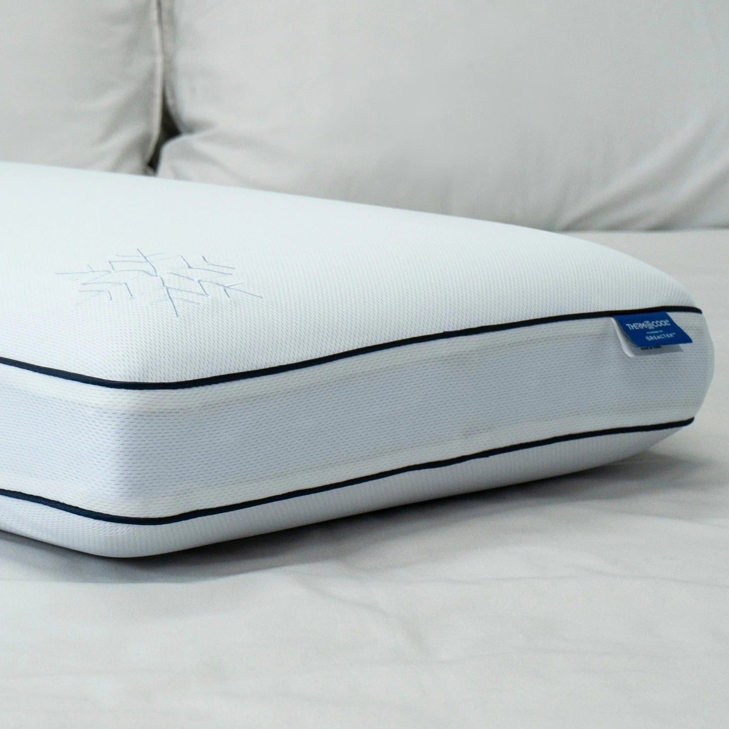 Thermocool® Side Sleeper Pillow by Moonshadow