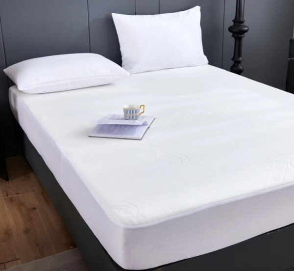 Tencel® Jacquard Waterproof Mattress Protector by Bambi