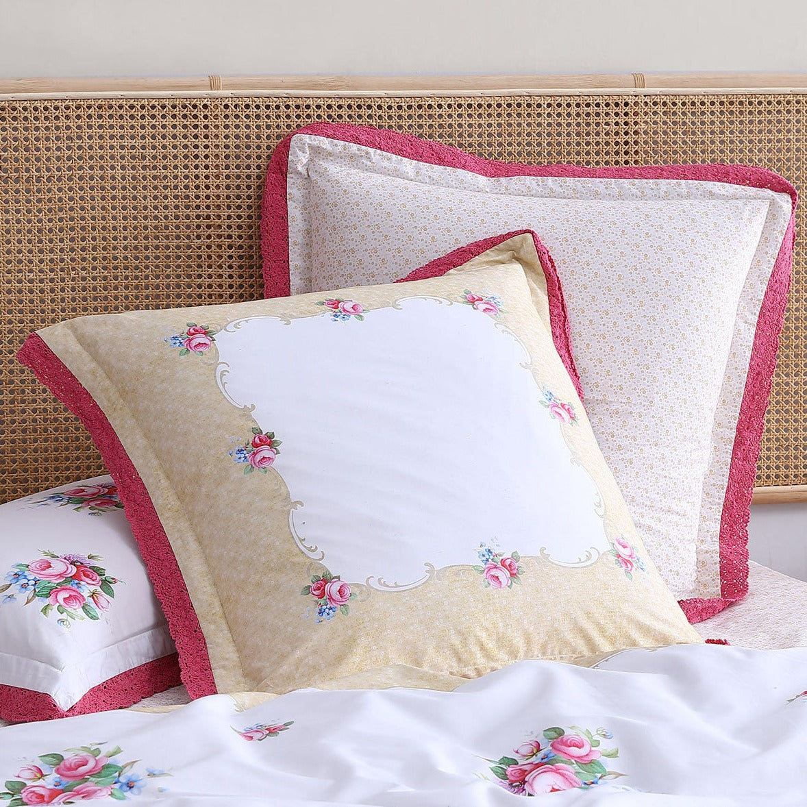 Bouquet Scroll Quilt Cover Set by Royal Albert