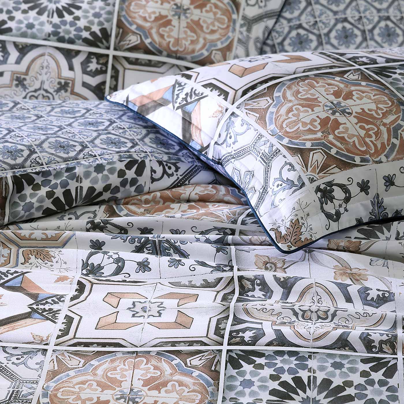 Restore Navy Quilt Cover Set by Private Collection
