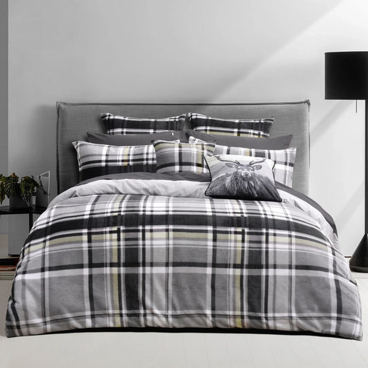 Chester Quilt Cover Set Black By Bianca
