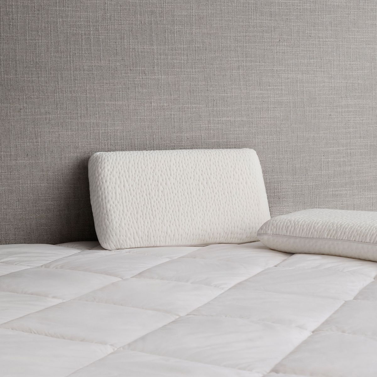 Sheridan Deluxe TRAVEL PILLOW