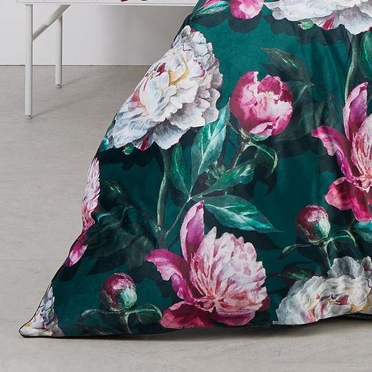 Elsa Jewel Quilt Cover Set By Logan & Mason Platinum