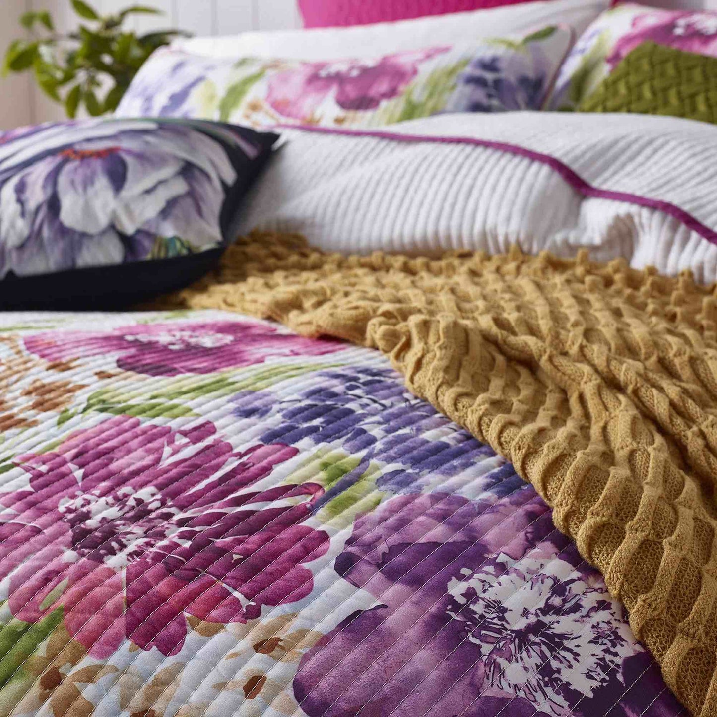 Zoey Bedspread Set Range Multi by Bianca